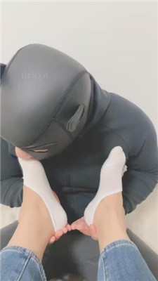 【上上】超臭白船袜让狗迷恋_HD绳艺资源