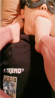 图片[18]_【甜音】骑马转胯驯化/舔脏鞋白袜裸足【上】_HD绳艺资源