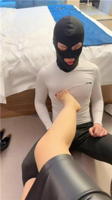 图片[20]_【小x大王】教训偷闻鞋子的健身教练_HD绳艺资源