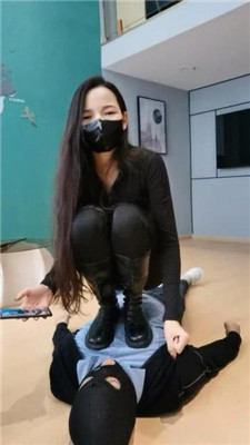 图片[15]_【皮皮】长靴踩踏/转胯/踢裆/训练/虐乳_HD绳艺资源