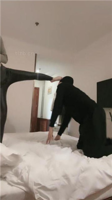 图片[6]_【三娘】跳踩/恋足狂舔/转胯/人肉坐垫_HD绳艺资源