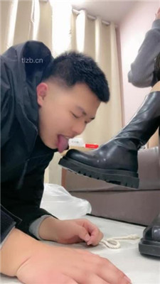 图片[11]_【cc.s】脏长靴蹂躏狗脸/套头暴打/踩踏喂食/肉丝脚插嘴_HD绳艺资源