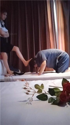 图片[3]_【半糖】美女技师S-踩踏/舔脚舔鞋_HD绳艺资源