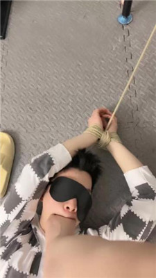 图片[13]_【奶萍】虐死二哈-赏赐圣水/掐乳/绳艺技巧_HD绳艺资源