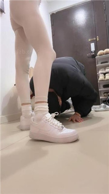 图片[2]_【苒溪】空军一号白棉袜-踩虐家奴_HD绳艺资源