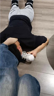 图片[3]_【梵高】搭讪路人做S-跪舔贝壳头原味肉丝_HD绳艺资源