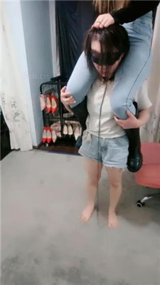 图片[16]_【梦幻大大】母畜-骑马骑脖/转胯爬行/舔长靴白袜jio_HD绳艺资源