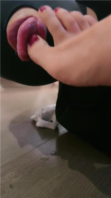 图片[20]_【沐阳大小姐】重度训练/腿绞窒息/胯下辱/闻舔超臭白袜/狗嘴夹脚趾_HD绳艺资源