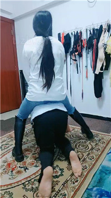 图片[5]_【西安欣】跪舔脏长靴/喂口水/臭脚捂脸/骑马_HD绳艺资源