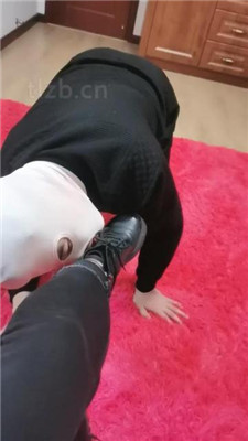 图片[4]_【凌儿女神】臭脚捂脸窒息/踩踏/骑马骑脖_HD绳艺资源