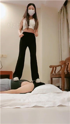 图片[14]_【梓晨】脏运动鞋踩虐/闻鞋子/骑马_HD绳艺资源