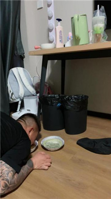 图片[12]_【莉宝儿】带素人175女大学生-膝盖顶裆/混合圣水/虐乳/脚耳光_HD绳艺资源