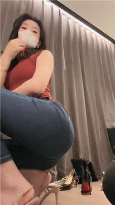 图片[20]_【禾未】车模S-高跟美腿崇拜/叼白袜/清理脏鞋底/骑狗背_HD绳艺资源