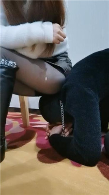 图片[7]_【三寸金脚】高跟长靴碾压踩/跪舔臭脚_HD绳艺资源