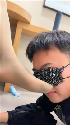 图片[12]_【爱丽丝】双S-踩踏/黑丝美腿恋足舔/舔腋下_HD绳艺资源