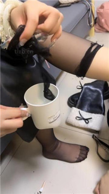 图片[8]_【草莓s】双S-清理长靴脏鞋底/骑马转胯/喝圣水混合物_HD绳艺资源