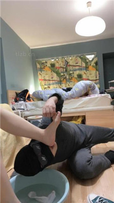 图片[13]_【黑泽兮】帆布鞋白袜-刷鞋狗的最爱【完整版】_HD绳艺资源