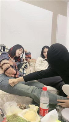 图片[2]_【64彤】双S-清理脏鞋脏袜/踩狗/下跪伺候洗漱就寝_HD绳艺资源