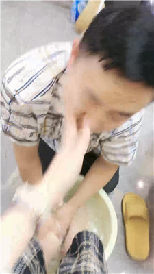 图片[14]_【青岛大混子】睡前白袜脚恋足舔【完整版】_HD绳艺资源