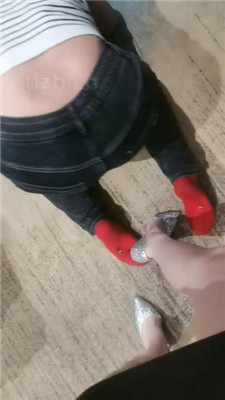 图片[11]_【灵魂晴S】跪舔高跟裸足恋足调_HD绳艺资源