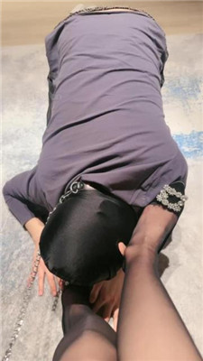 图片[2]_【然然】碾压踩狗爪/闻舔黑丝高跟_HD绳艺资源