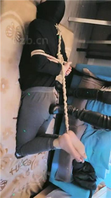 图片[2]_【七色槿】长靴黑丝性感S-五花大绑虐_HD绳艺资源