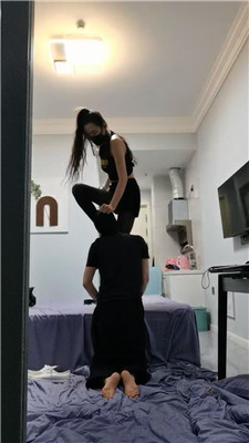 图片[20]_【皮皮】暴击虐-腿绞窒息/飞踹/全体重踩踏/虐乳_HD绳艺资源