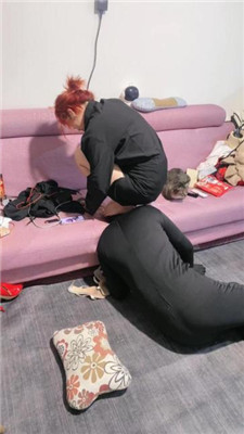 图片[8]_【冰诺】高跟凉鞋-长靴全体重踩狗头_HD绳艺资源