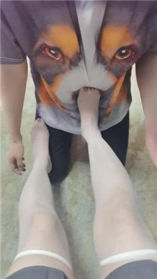 图片[2]_【魔鬼天使】白丝裸足恋足舔/全体重踩踏_HD绳艺资源