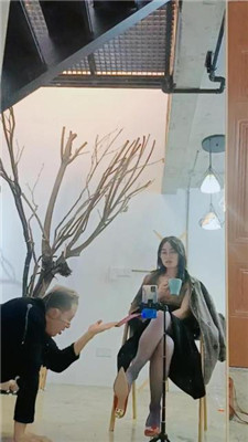 图片[18]_【绯闻王妃】圈养狗犬化爬行/打手心/重口艺术喂食_HD绳艺资源