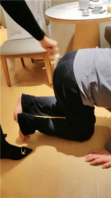 图片[7]_【情侣念主】虐绿帽-骑马/提档/踩踏/强迫闻脚舔鞋/虐乳_HD绳艺资源