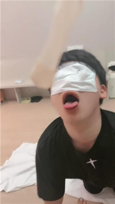 图片[15]_【三娘】挑战身体极限-口水/全踩/深喉插吐/跪舔呕吐物/磕头求饶_HD绳艺资源