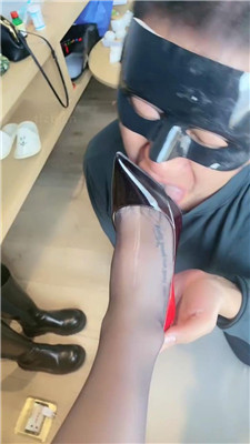 图片[3]_【歌总】黑丝高跟裸足恋足狂舔_HD绳艺资源