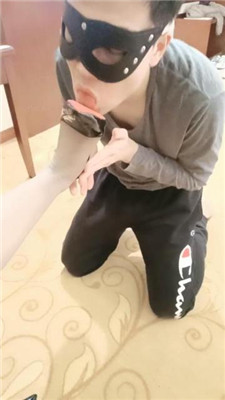 图片[3]_【莉轩】高跟丝袜脚崇拜/骑狗背掐乳_HD绳艺资源