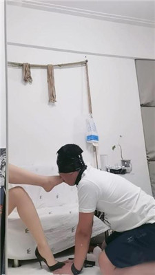 图片[6]_【沫沫sama】素人S首调-戴狗链手铐/虐乳高跟踩/脚耳光_HD绳艺资源