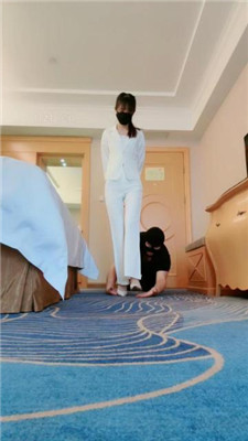 图片[2]_【美娜格格】高跟跺头/踩手磕头/腿绞窒息/骑马耳光/深喉_HD绳艺资源