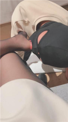 图片[10]_【赵奈奈】长靴黑丝训练狗舌/踩脖插嘴/人体座椅_HD绳艺资源