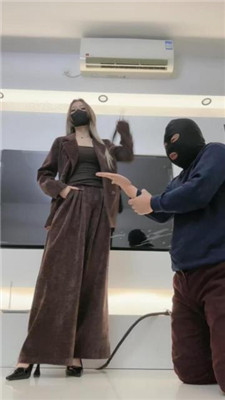 图片[16]_【萱萱】双S-揪耳朵/抽耳光/高跟-长靴踩/转胯/打手【双视角版】_HD绳艺资源