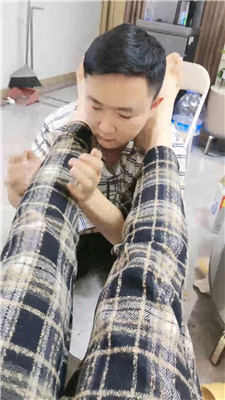 图片[13]_【青岛大混子】睡前白袜脚恋足舔【完整版】_HD绳艺资源