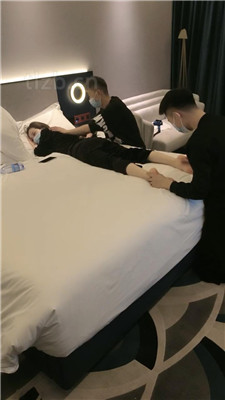 图片[4]_【舞池大大】双奴伺候主人洗漱就寝_HD绳艺资源