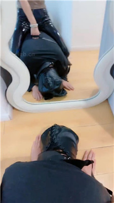 图片[15]_【腿腿祖宗】凶狠御姐-皮裤皮靴玩虐下贱表弟_HD绳艺资源