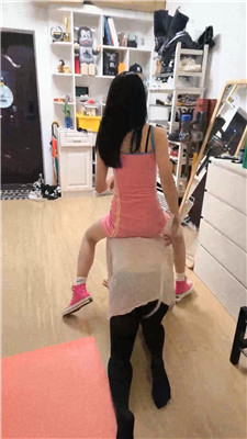 图片[3]_【高难度挑战美学】清理鞋柜/帆布鞋插嘴/手捂窒息/吃鞋底脏物/耳光训练_HD绳艺资源