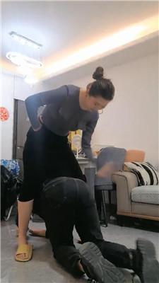 图片[15]_【婉南】吐口水/跪舔裸足/骑马踩踏【完整版】_HD绳艺资源