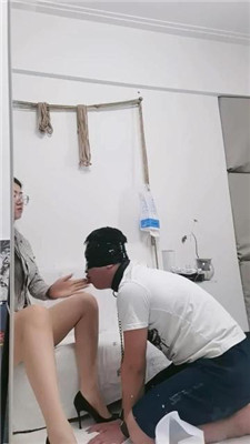 图片[7]_【沫沫sama】素人S首调-戴狗链手铐/虐乳高跟踩/脚耳光_HD绳艺资源