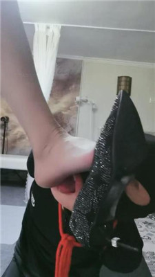 图片[22]_【游S】白袜肉丝脚踩脸窒息/袜子塞嘴踢踹/绳艺技巧掐乳_HD绳艺资源