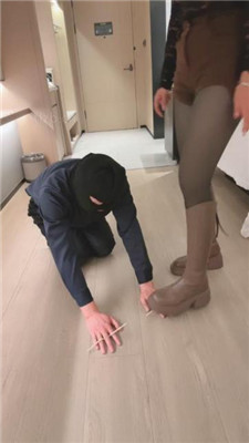 图片[13]_【晓雅】长靴女神-人肉坐垫/碾压踩/数据线抽/夹手指_HD绳艺资源