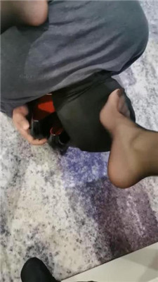 图片[19]_【皮皮】跑骚的代价-高跟长腿踩踏_HD绳艺资源