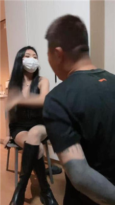 图片[2]_【莉宝儿】长靴肉丝美腿踩/下跪狂抽耳光/艺术闻鞋_HD绳艺资源