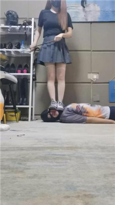 图片[7]_【魔鬼天使】反绑虐打/运动鞋白丝全体重踩踏_HD绳艺资源