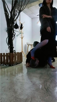 图片[5]_【绯闻王妃】圈养狗犬化爬行/打手心/重口艺术喂食_HD绳艺资源